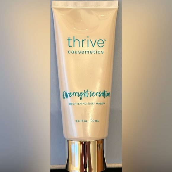NEW SEALED Thrive Causemetics Overnight SensationBrightening Sleep Mask - Picture 1 of 3